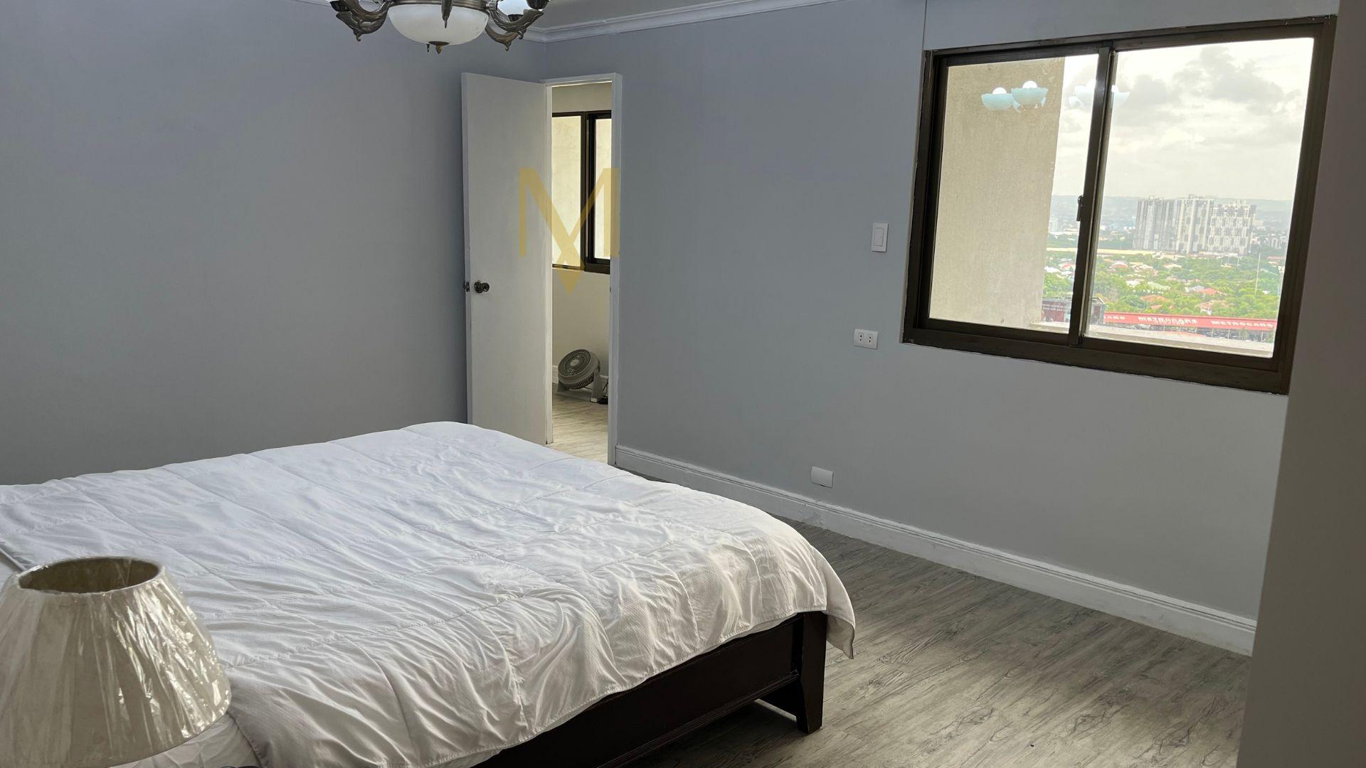 5-Bedroom Corner Unit at AIC Gold Tower, Ortigas Center - Image 5