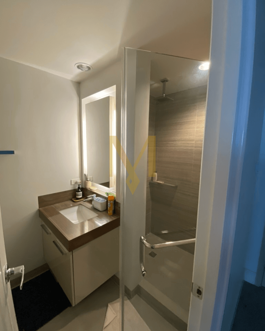 Studio Unit, Proscenium Tower, Rockwell Center - Image 5